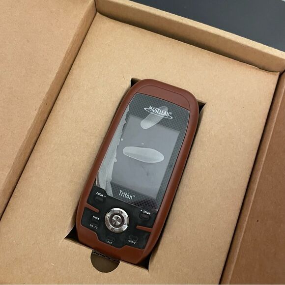 Magellan Triton 300 Waterproof Hiking Cave GPS Handheld Portable - Picture 5 of 6